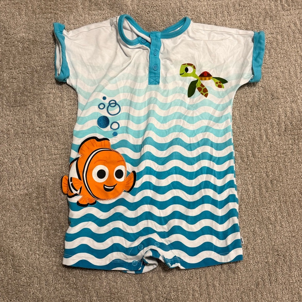 Disney x Little Sleepies Finding Nemo Play Dolman Henley Romper | 3T | Bamboo
